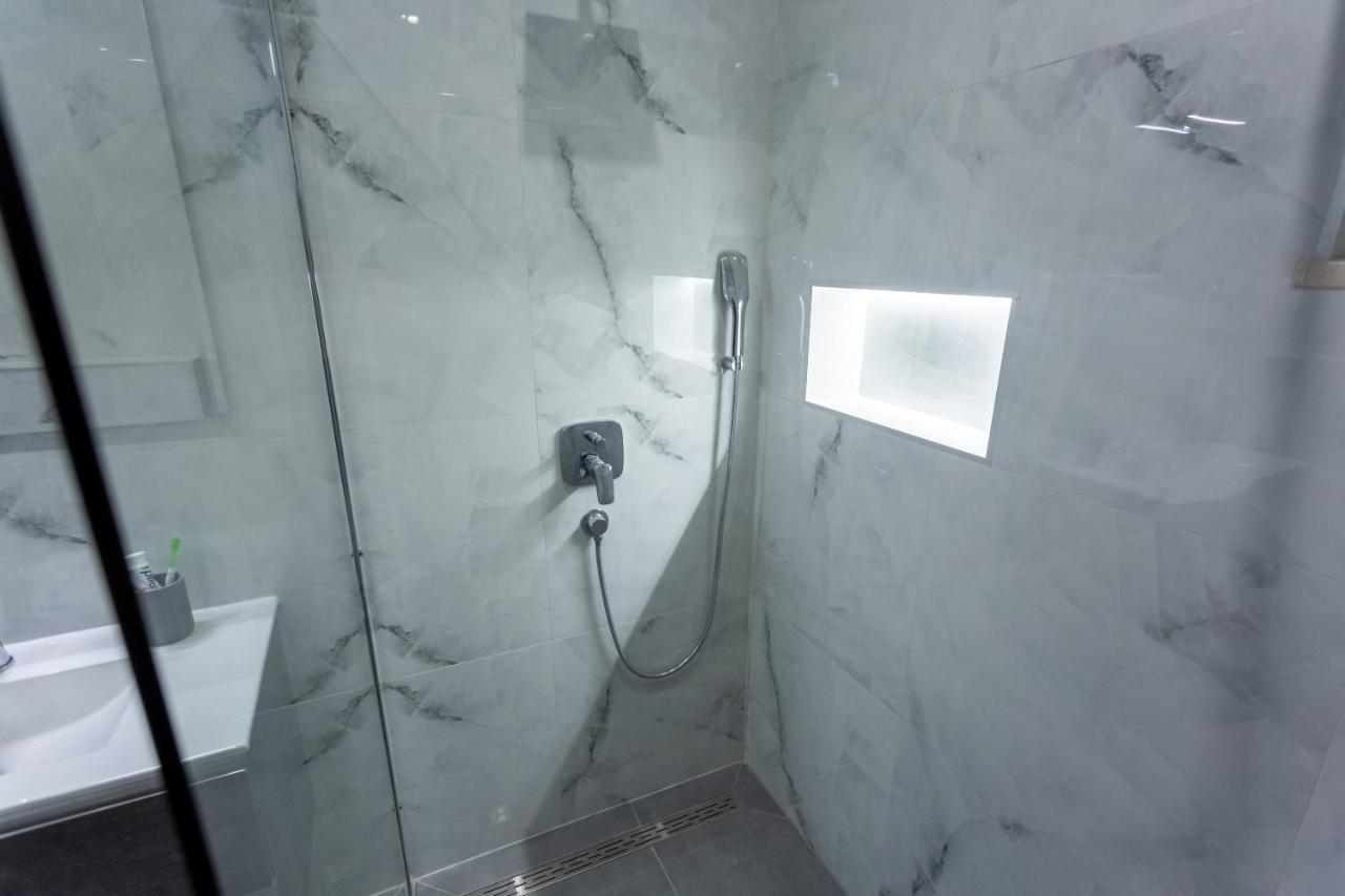 Klis Secluded House - Guaranteed Privacy - Heated Poolヴィラ エクステリア 写真